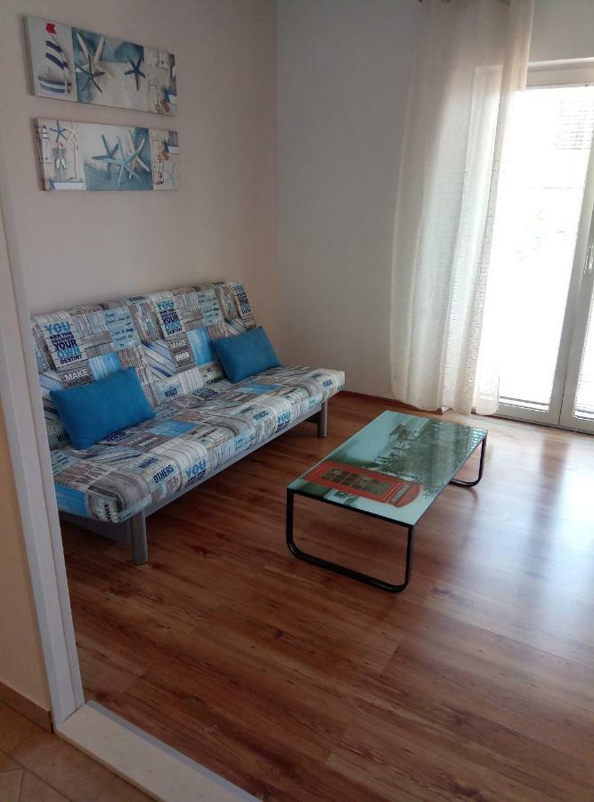 Apartments Laura 赫瓦尔 外观 照片